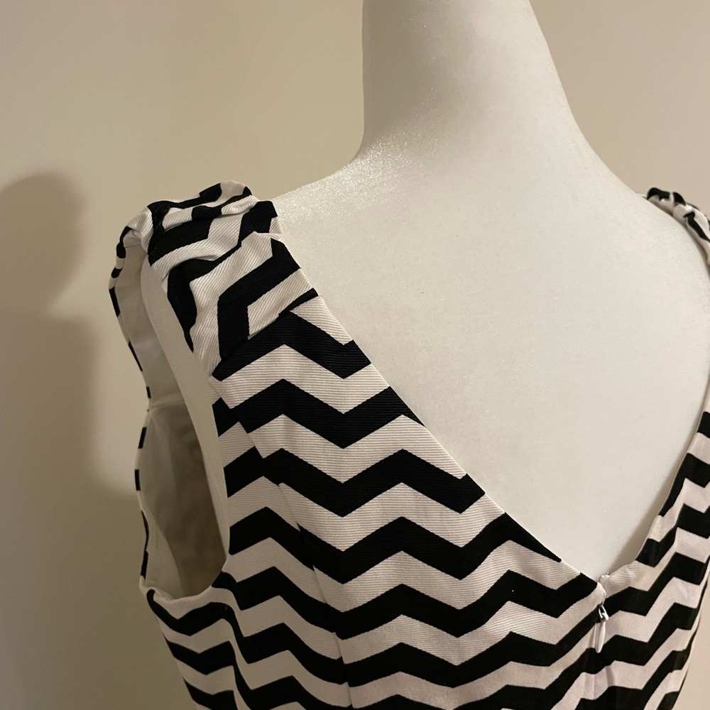 HP ❤️ White House Black Market Dress - Picture 4 of 7